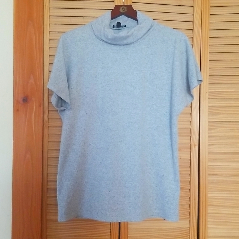 Turtle kneck sweater